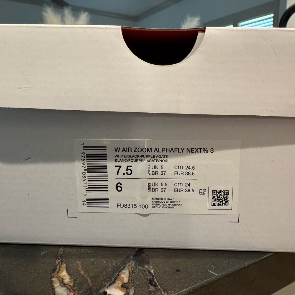 Nike White and Pink Athletic Shoes - Picture 2 of 5